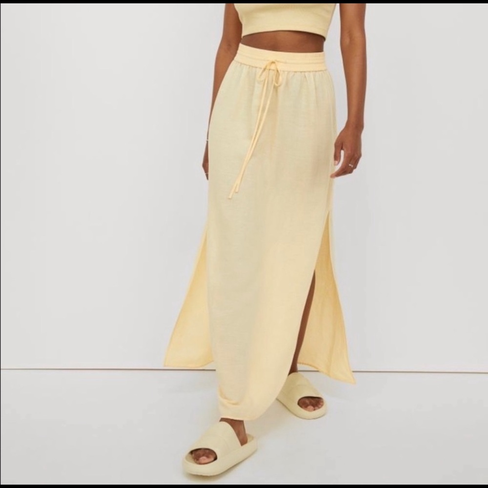 H&M Linen Maxi Skirt - Butter Yellow - Small
